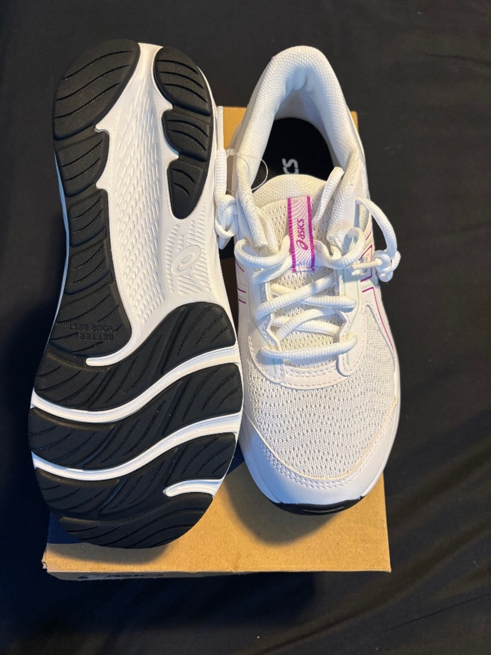 ASICS contend 9 GS new in box!